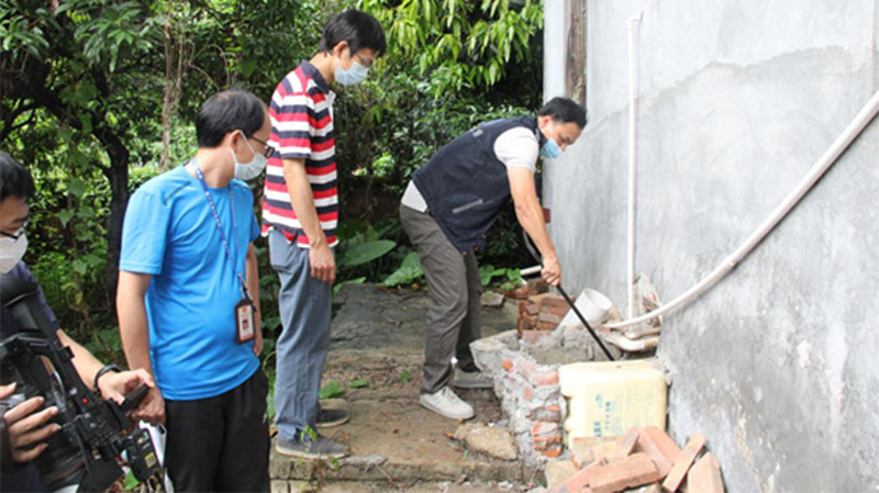 触目惊心！水全都“染绿”了！多家企业被查处！