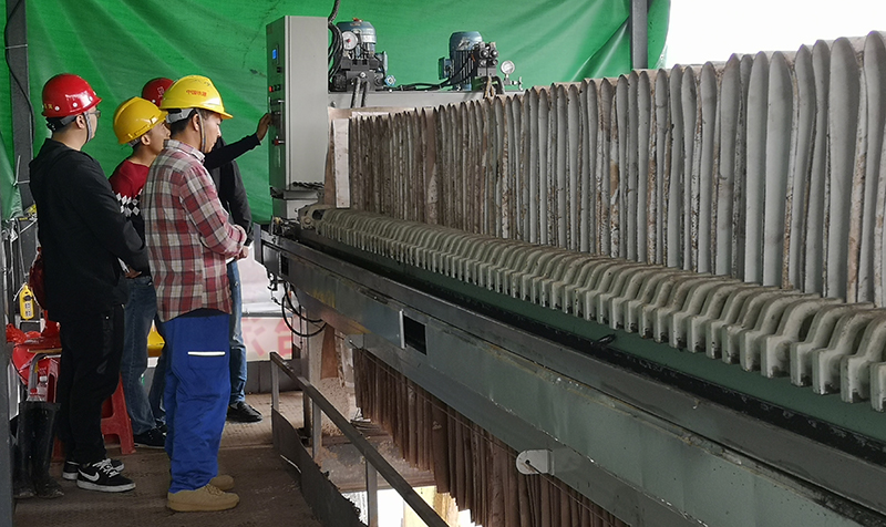 厢式污泥茄子污视频在线观看 厢式污泥茄子污视频在线观看